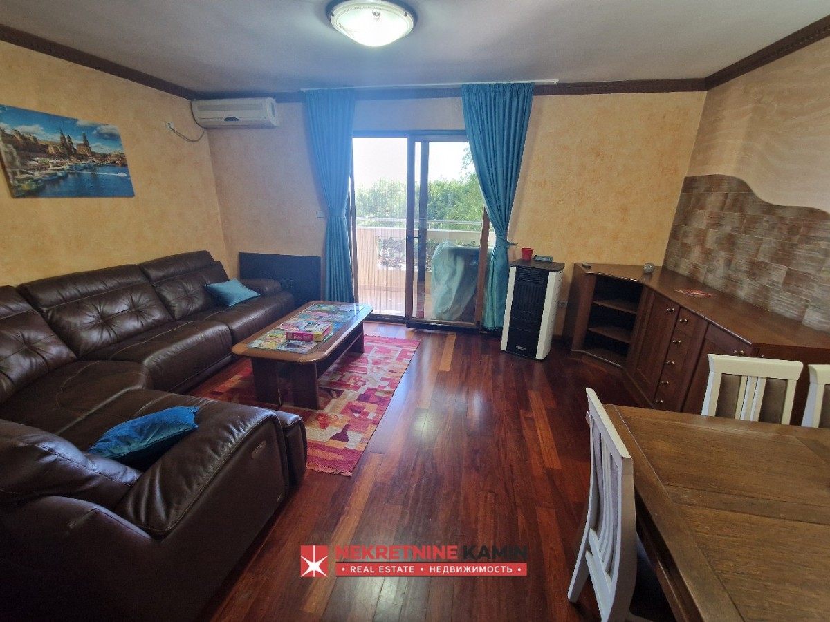 Lazi Mahallesi’nde Konforlu 1+1 Daire, Budva